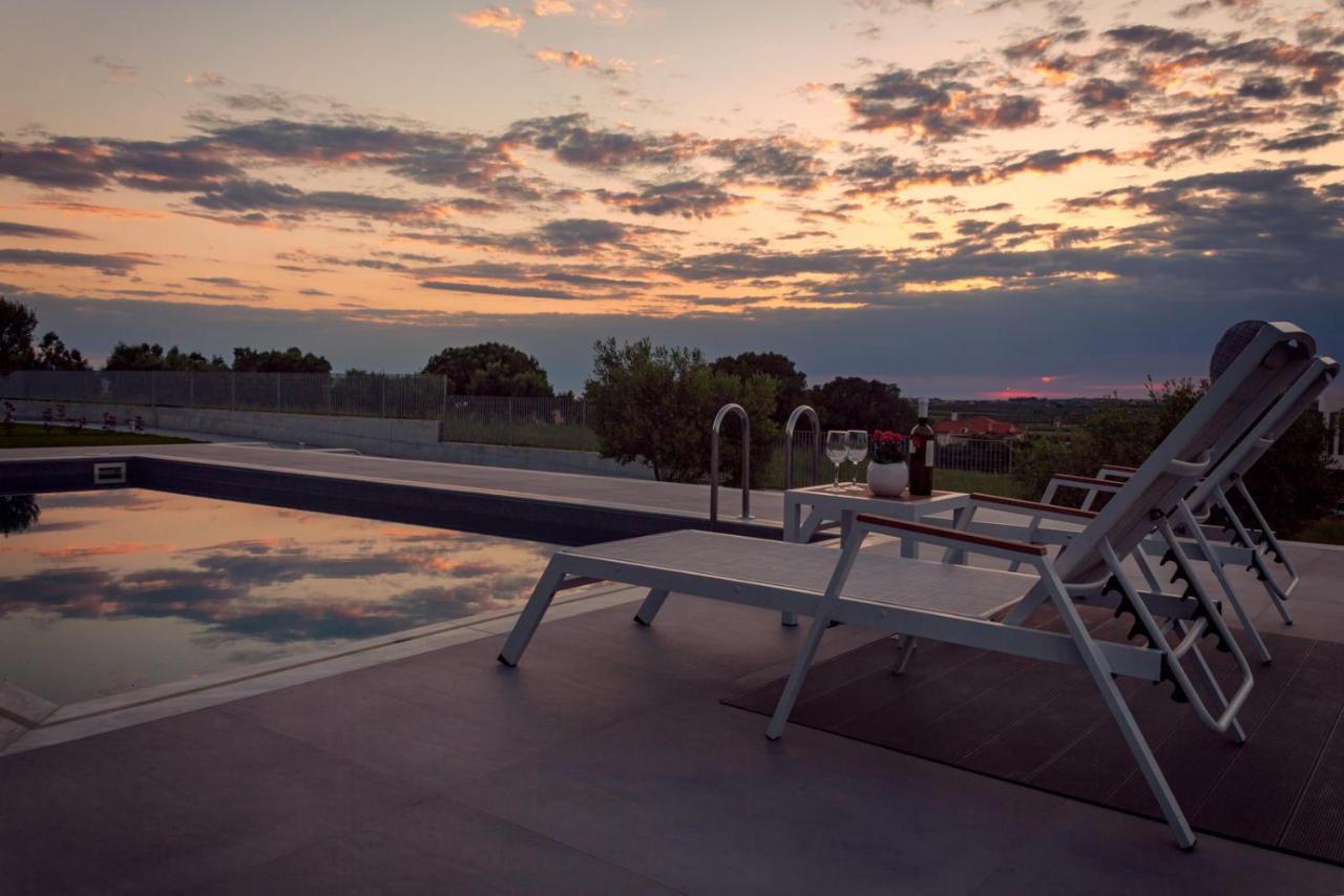 Merelia Luxury Villas - Halkidiki ネア・ムダニア エクステリア 写真