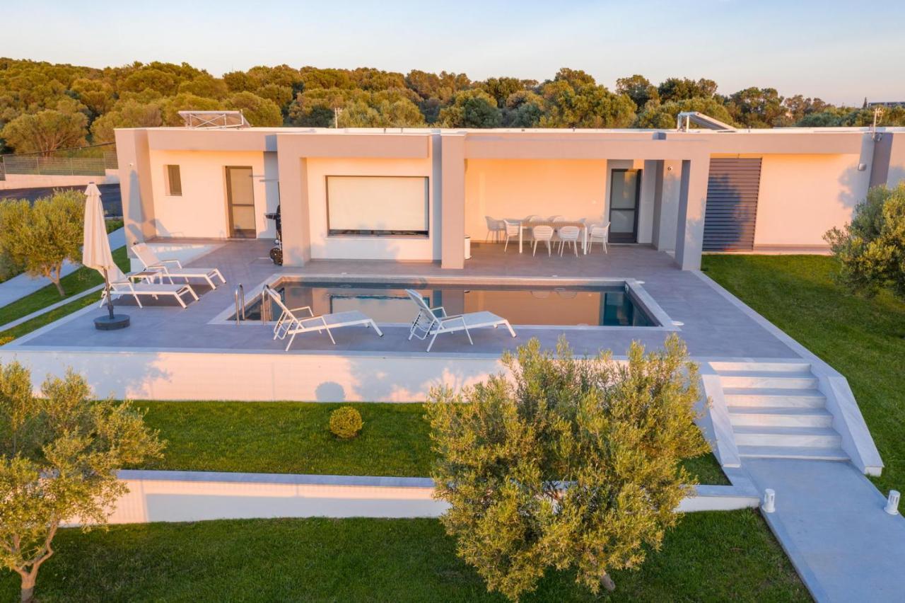 Merelia Luxury Villas - Halkidiki ネア・ムダニア エクステリア 写真